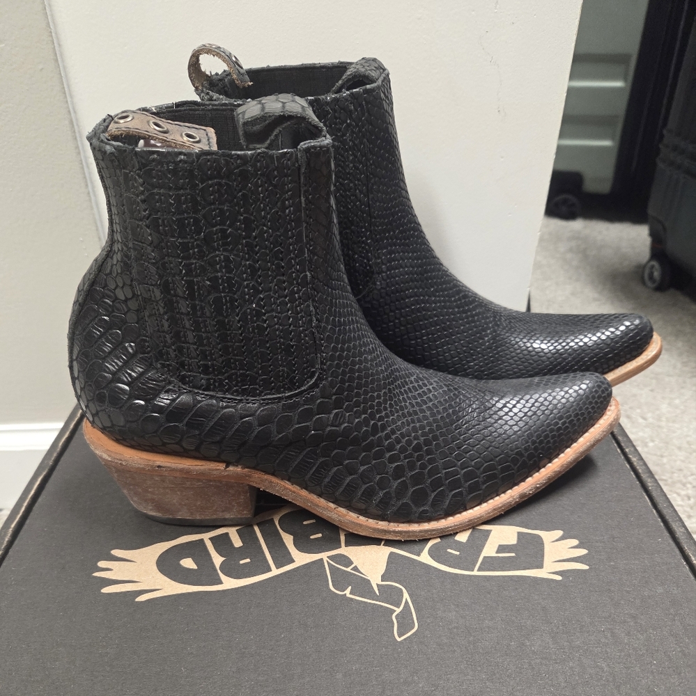 NWT FREEBIRD Maeve - Picture 3 of 4
